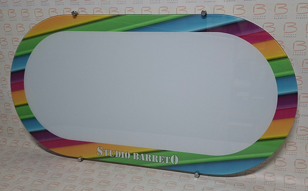lousa-magnetica-de-vidro-com-borda-decorativa-ou-logotipo
